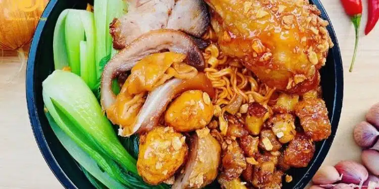 mì trộn tóp mỡ