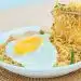 mì trộn trứng