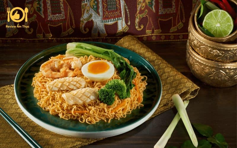 Trình bày bắt mắt, vị ngon bất ngờ – Toplist mì trộn Sài Gòn ghi dấu Park Kim Thang